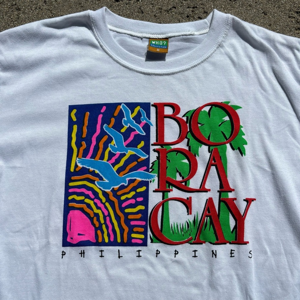 ✨ VINTAGE PHILIPPINES BORACAY SHIRT ✨ - Picture 2 of 5
